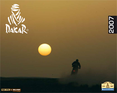Das offizielle Dakar-Buch 2007. Grandiose Wüstenlandschaften, exotische Völker, Sandstürme und das Überschreiten von Grenzen in jeglicher Hinsicht sind das, was die Rallye Dakar auch 2007 auszeichnete.